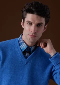 Classic Cashmere V-Neck Sweater