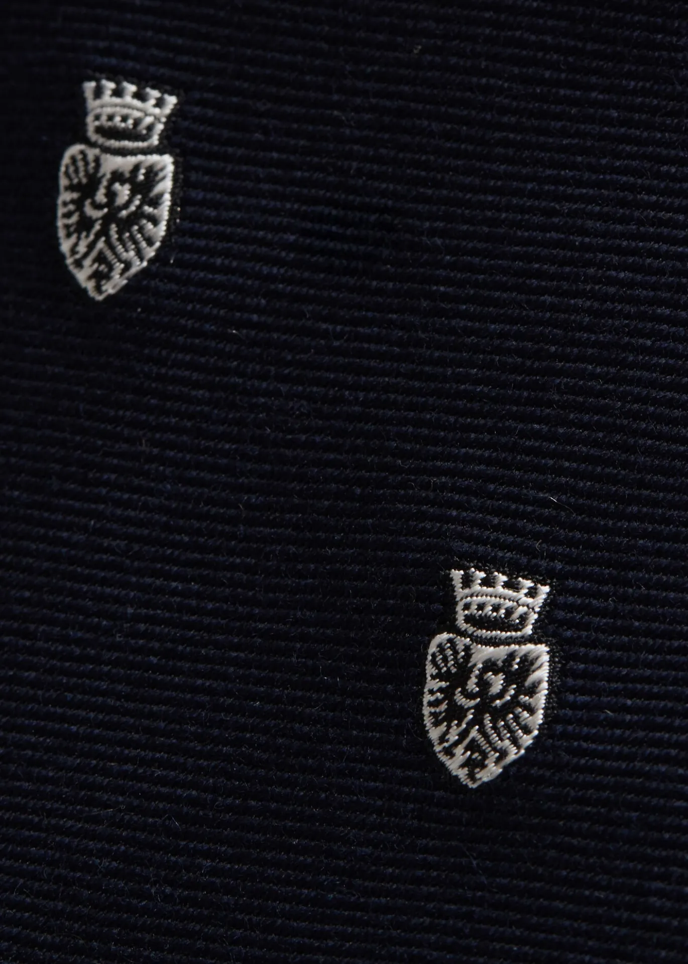 Wool & Silk Crest Tie